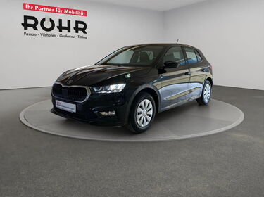 Fahrzeug Bild Skoda Fabia Essence 1.0 TSI (Garantie 02/2031.SHZ.LED.DAB.EPH.FrontAssist)