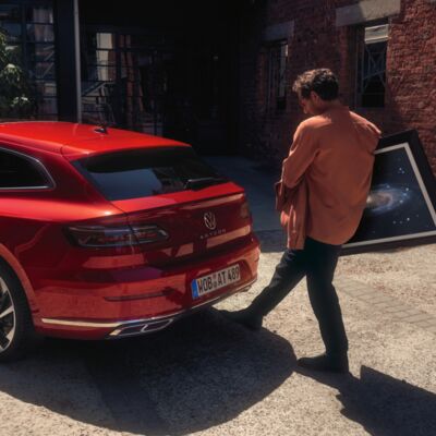 Volkswagen arteon shooting brake in rot heck