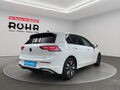 Fahrzeug Bild VW Golf VIII Life (AHK.Navi.Matrix Scheinwerfer)1.5 eTSI 4