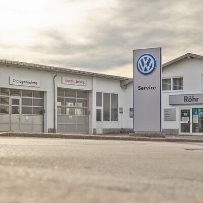 auto röhr tittling Firmengebäude von vorne