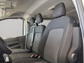 Fahrzeug Bild VW Transporter Kombi Motor: 2.0 l 110 kW TDI Getriebe: 6-Gang Radstand: 3500 mm LR. 110kW. Clear White 16