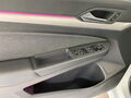 Fahrzeug Bild VW Golf VIII Life 1.5 eTSI DSG (Garantie 08/2030.SHZ.ACC.Kamera.LED.DAB+) 17