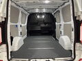 Fahrzeug Bild VW Transporter Kasten Edition Motor: 2.0 l 110 kW TDI Getriebe: 8-Gang Automatik Radstand: 3100 mm KR. 8