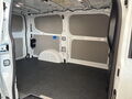 Fahrzeug Bild VW NFZ Transporter Kasten Motor: 2.0 l TDI 81 kW Getriebe: 6-Gang-Schaltgetriebe Radstand: 3100 mm KR 7