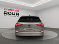 Fahrzeug Bild VW Golf VIII Variant R-Line (AHK/WR/BlackStyle) 2.0 l TDI 7-Gang- DSG 5