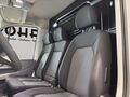 Fahrzeug Bild VW Crafter Kasten MR 2.0 TDI (Garantie 03/2030.Kamera.Navi.DAB.AHK) 16