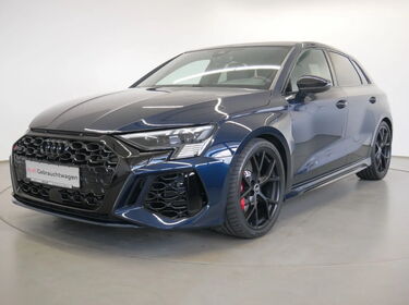 Fahrzeug Bild Audi RS 3 Sportback S tro. MATRIX PANO HEAD-UP SPORTABGAS