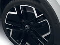 Fahrzeug Bild Volkswagen T-Roc R-Line (WR/BlackStyle/IQ.Light) 1.5 l eTSI 7-Gang-DSG 7