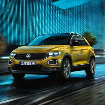 Volkswagen t roc in gelb frontansicht
