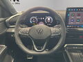 Fahrzeug Bild VW T-Roc R-Line (WR/BlackStyle/IQ.Drive) 1.5 l eTSI 7-Gang-DSG 10