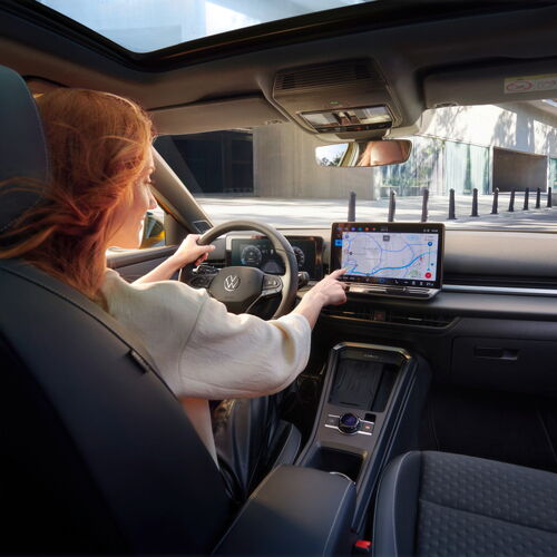 Infotainmentdisplay im T-Roc R-Line