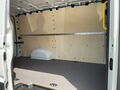 Fahrzeug Bild VW Crafter Kasten MR 2.0 TDI (Garantie 03/2030.Kamera.Navi.DAB.AHK) 7