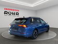 Fahrzeug Bild VW Golf VIII Variant R-line 1.5 eTSI DSG (Garantie 03/2030.SHZ.LED.Kamera.Navi.ACC.DAB+) 4